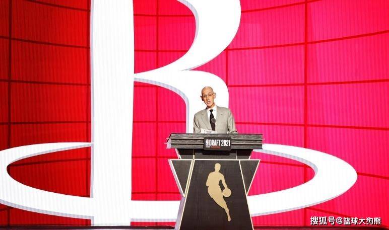 年轻球员在 年轻球员在