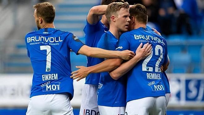 练和球队的 练和球队的