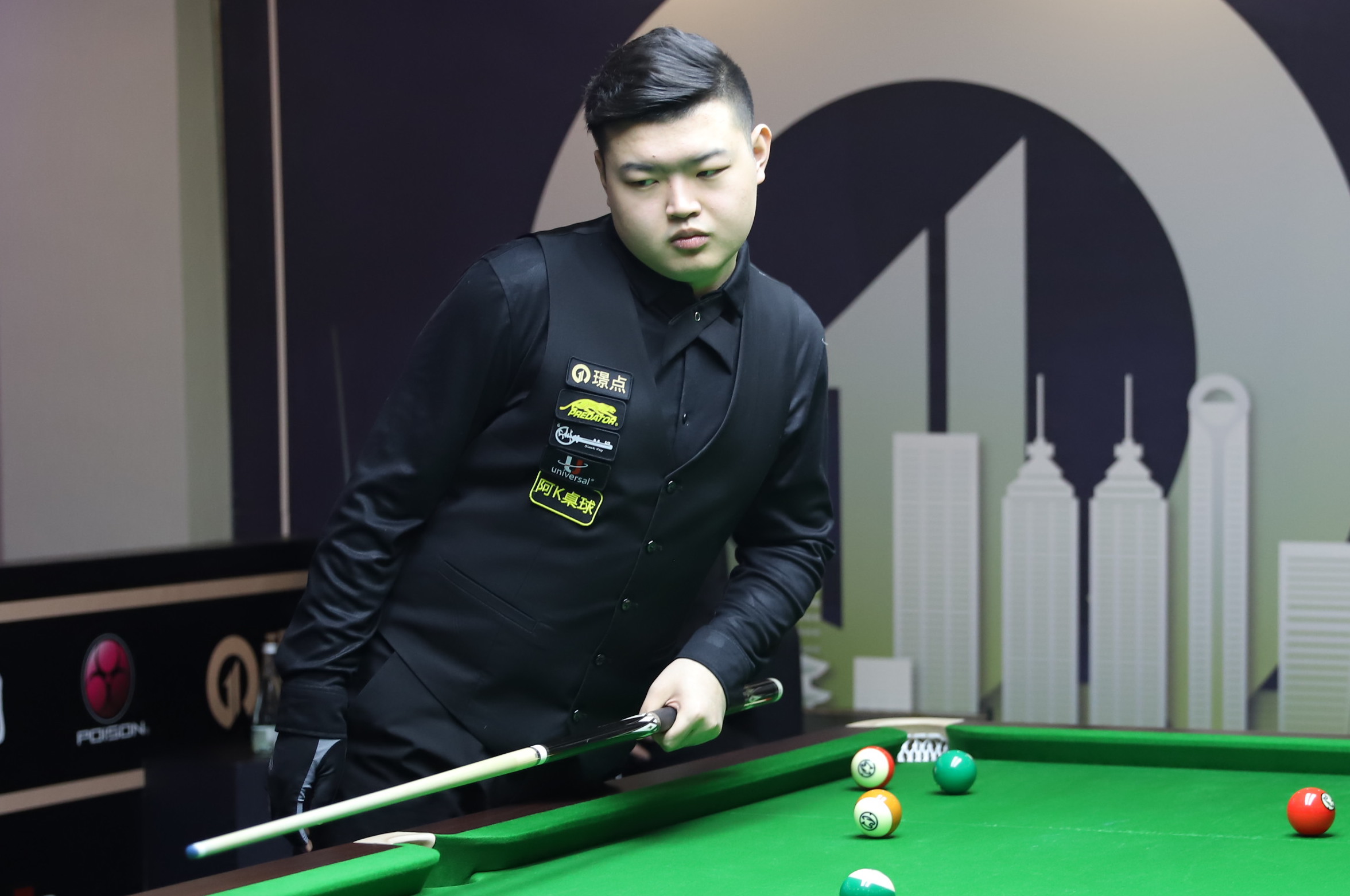 两端均有显 两端均有显